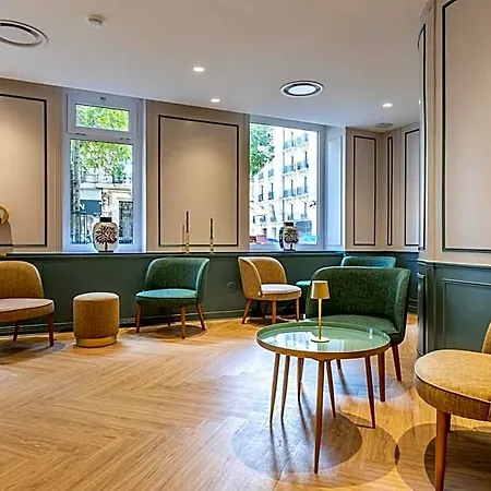Montcalm 3*