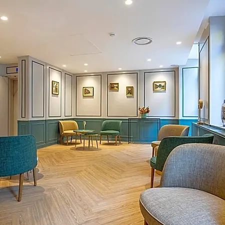 Montcalm Hotell 3*